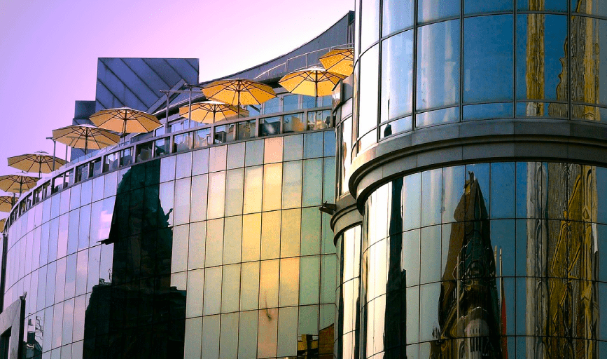 <p style="font-family: 'Poppins', sans-serif; font-weight: 700; font-size:24px;">RETAIL PROPERTY FOR SALE</p>